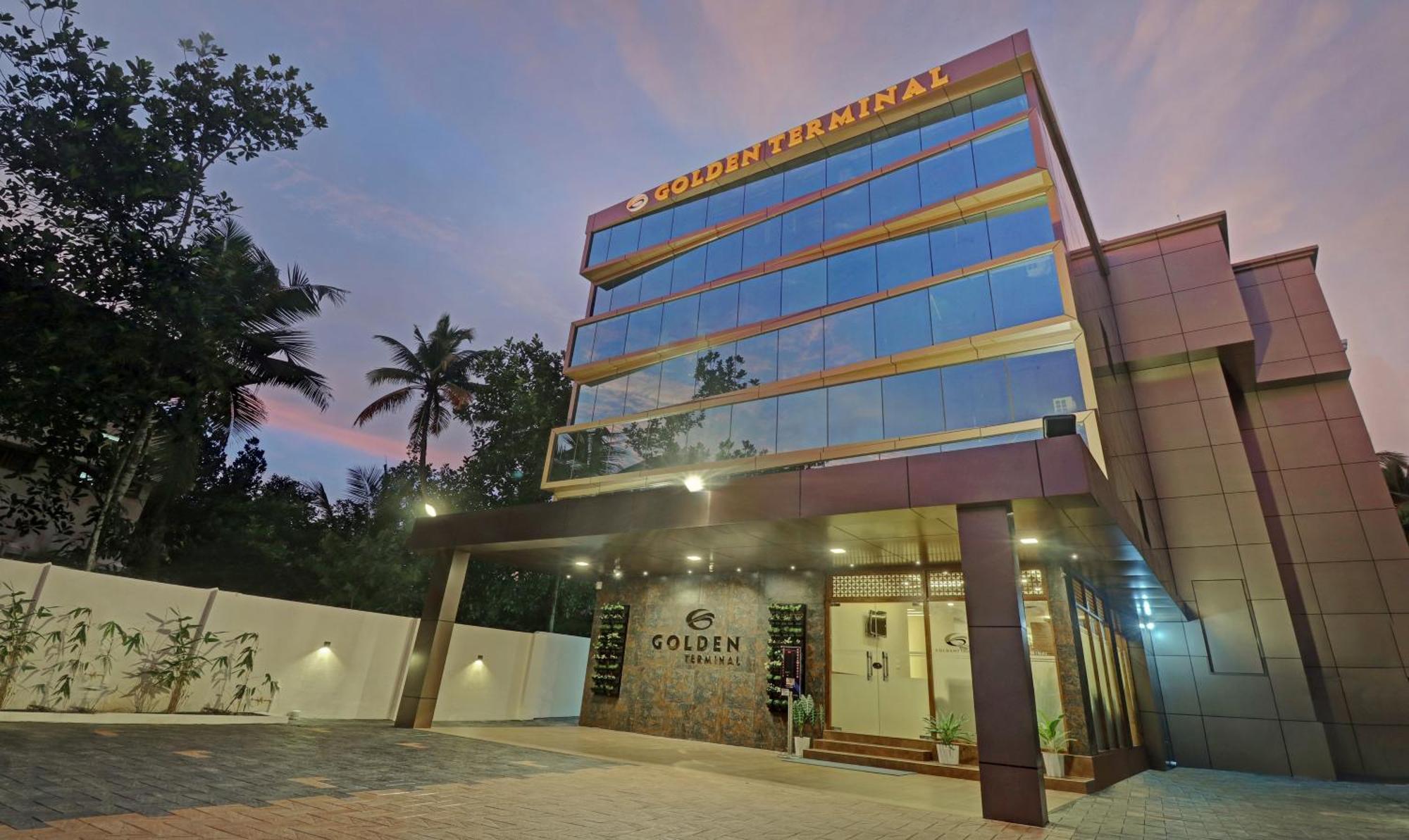 מלון Treebo Golden Terminal, Kochi Airport מראה חיצוני תמונה
